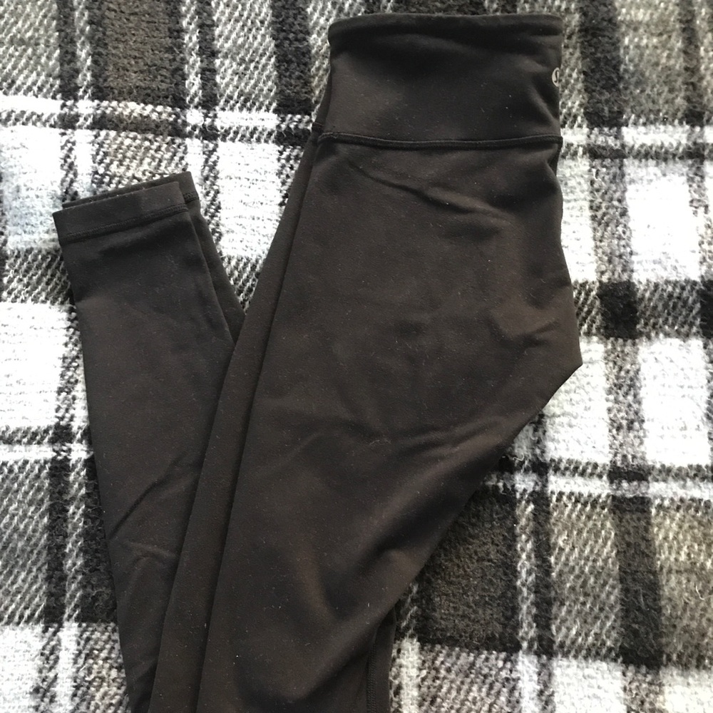 Lululemon Wunder Under Leggings 28” black size 6